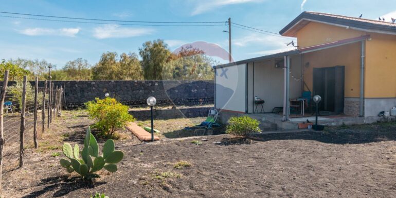 20251016172639-994114-4