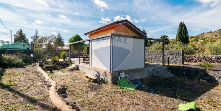 20251016172713-994114-14