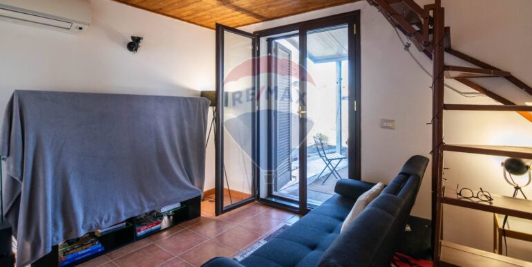 20251016172736-994114-21