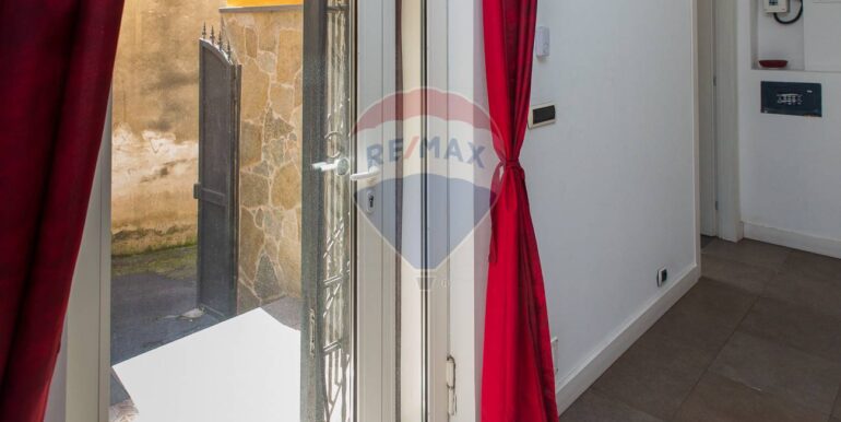 20251016182055-994134-7