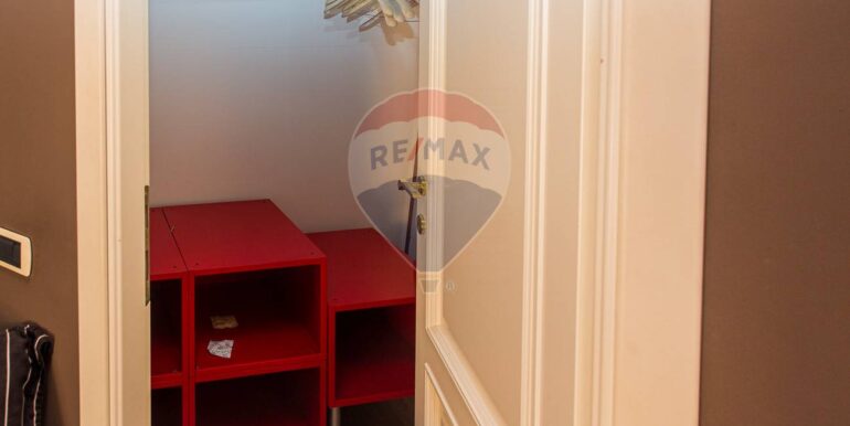 20251016182057-994134-19