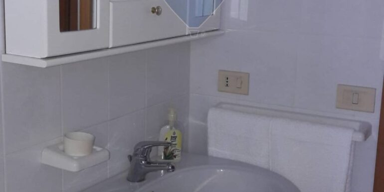 20251016193943-994156-11