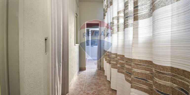 20251017170236-994303-16