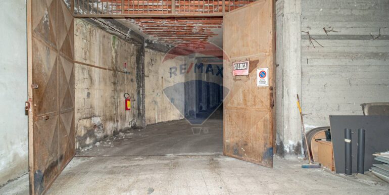 20251017182956-994341-11