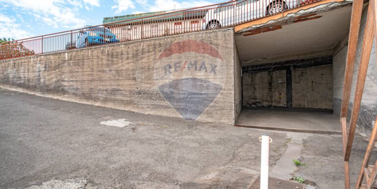 20251017182957-994341-14