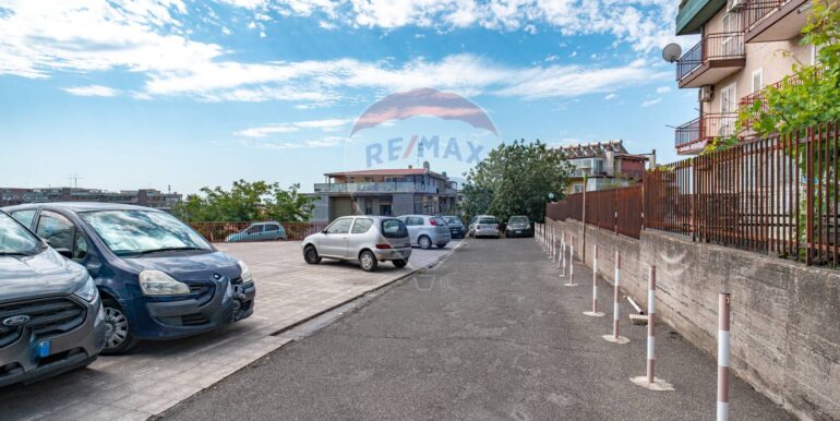 20251017182958-994341-19