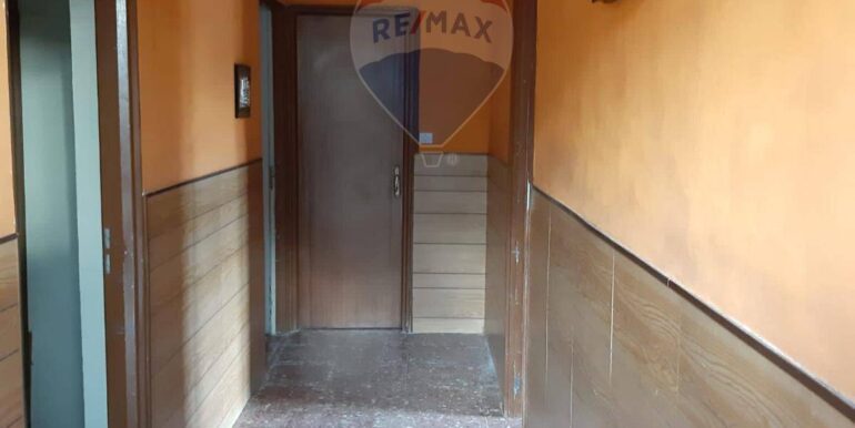 20251018184441-987653-18