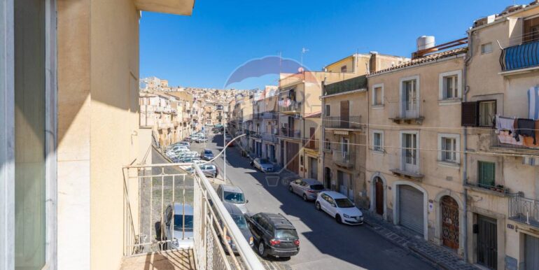 20251020135308-994545-10