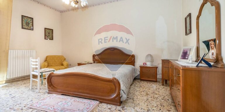 20251020135309-994545-18