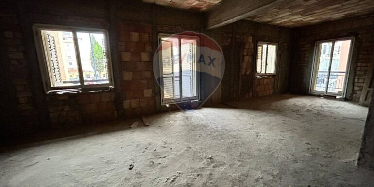 20251020162347-965877-74