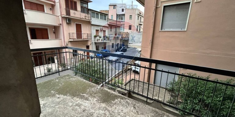 20251020162543-965877-76