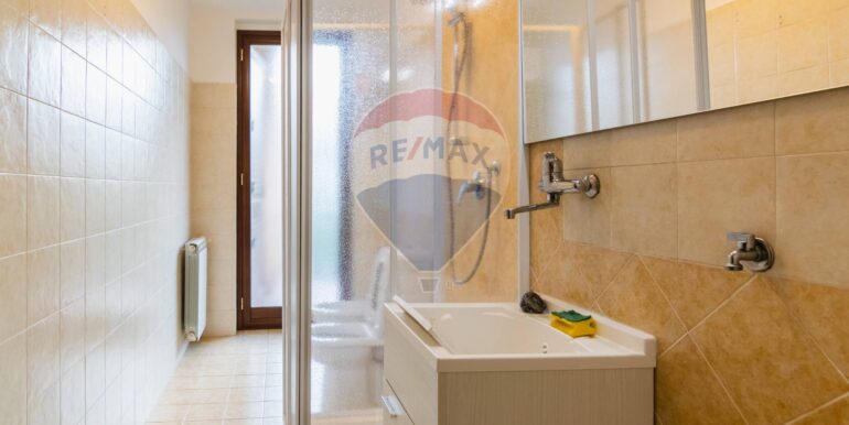 20251020172231-994542-10