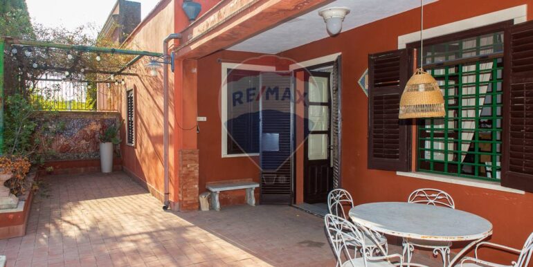 20251020212842-994684-18