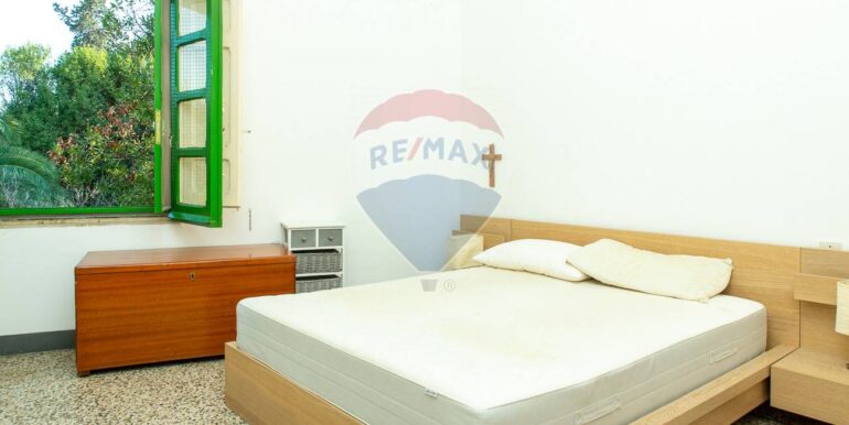 20251020212843-994684-30