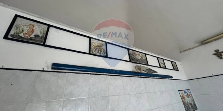 2025102074605-994449-3