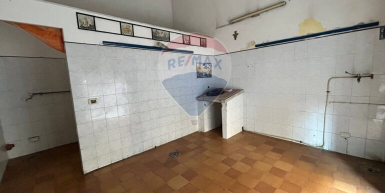 2025102074721-994449-18