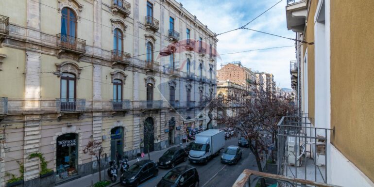 20251021115146-994731-21