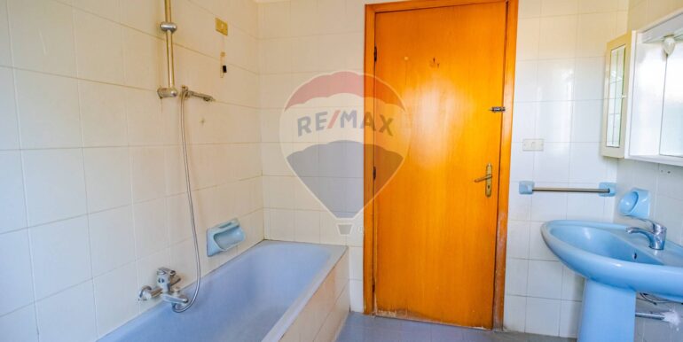 20251021123554-994235-11