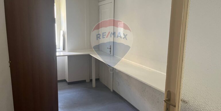 20251021130421-994795-16