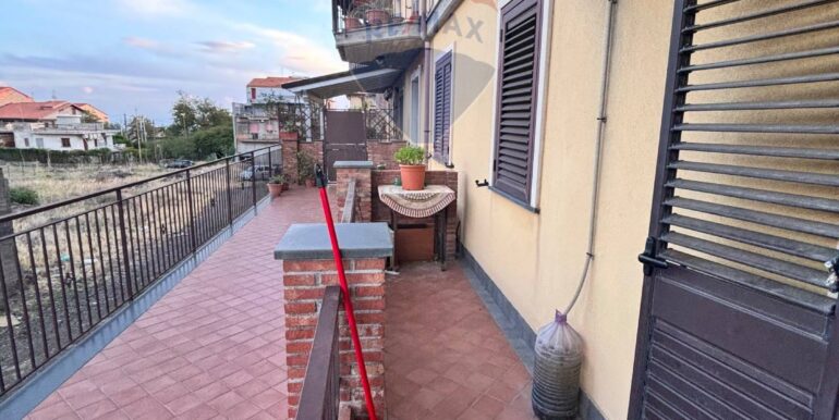 20251021171907-995148-18