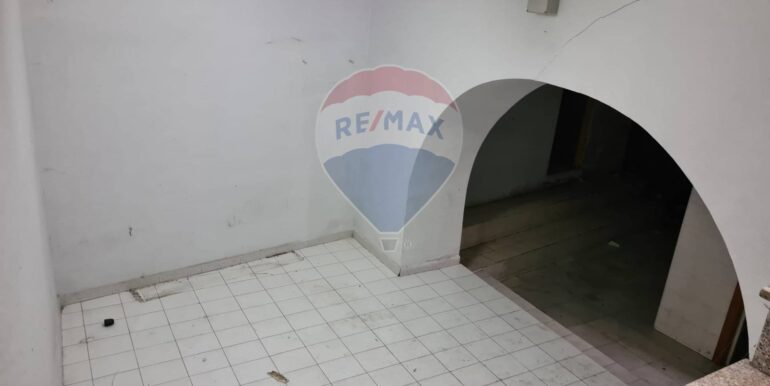 20251021184709-995263-5