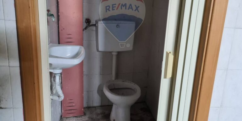 20251021184709-995263-6