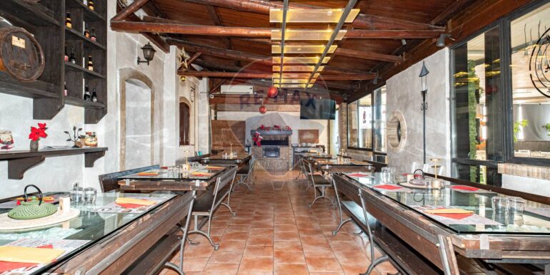 20251021193127-995276-4