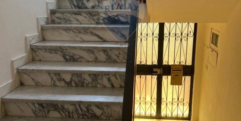 2025102201044-979645-26