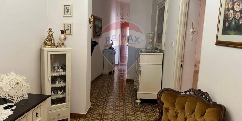 2025102201218-979645-35