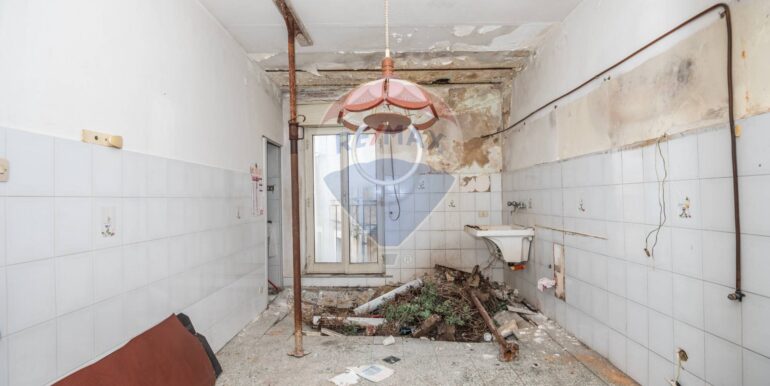 20251022102716-995306-6