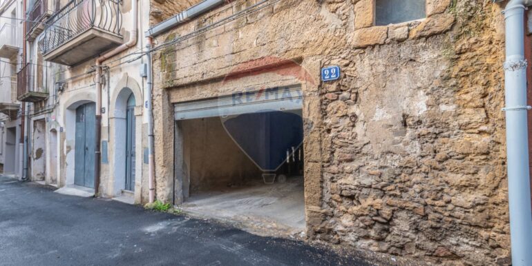 20251022102717-995306-12