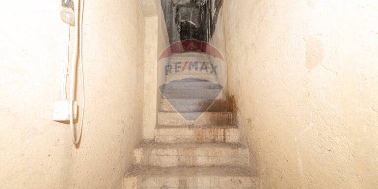 20251022102719-995306-18