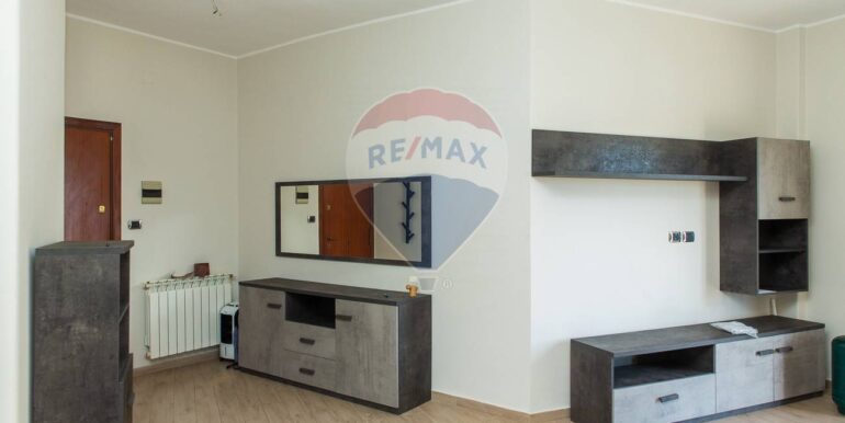 20251022104335-995303-16