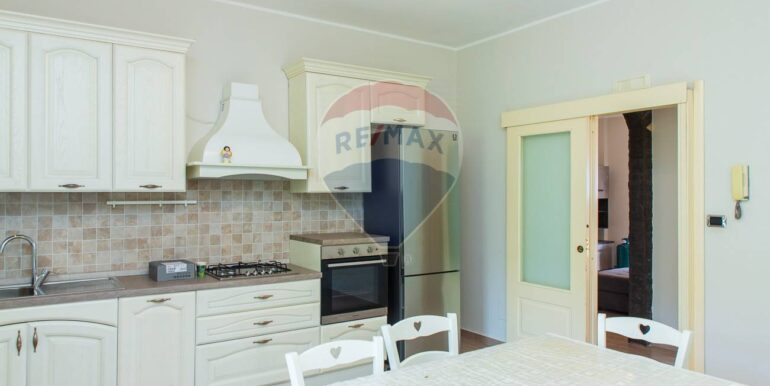 20251022104423-995303-35