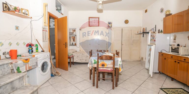 20251022105008-962280-18