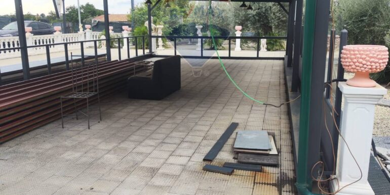 20251022162133-995270-8