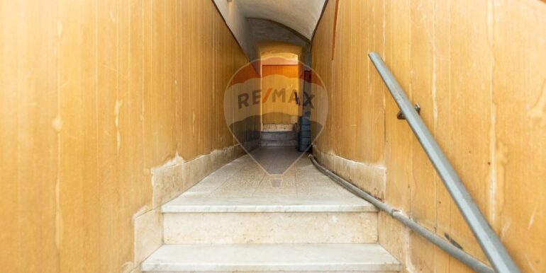 20251022185138-995478-3