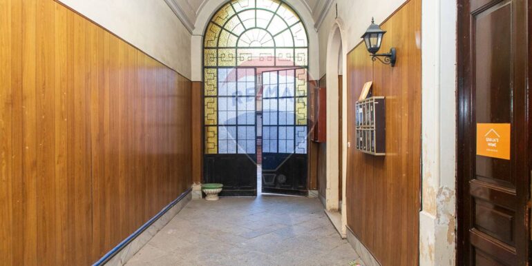 2025102221029-995287-2