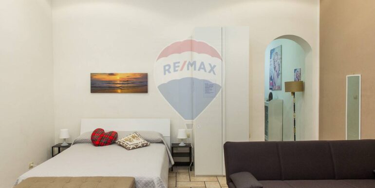 2025102221043-995287-4