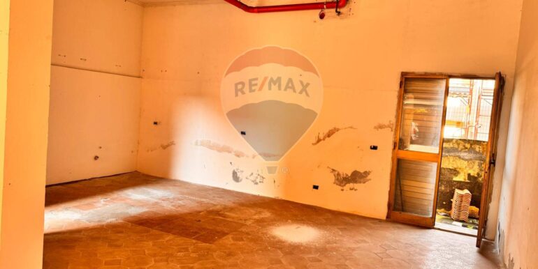 20251023103803-995525-7