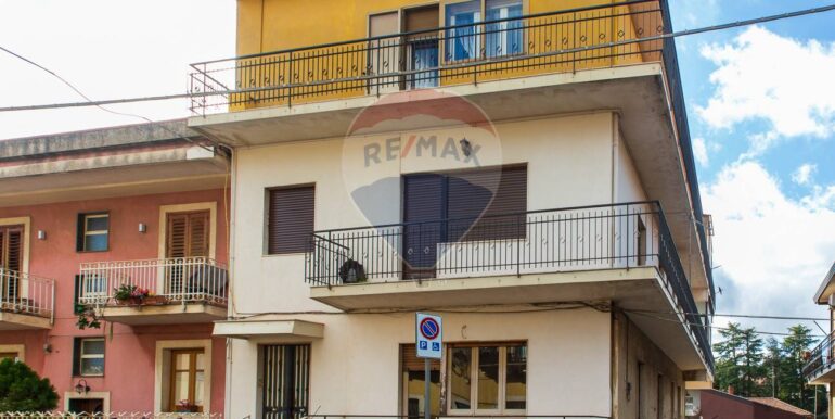 20251023194759-995692-1