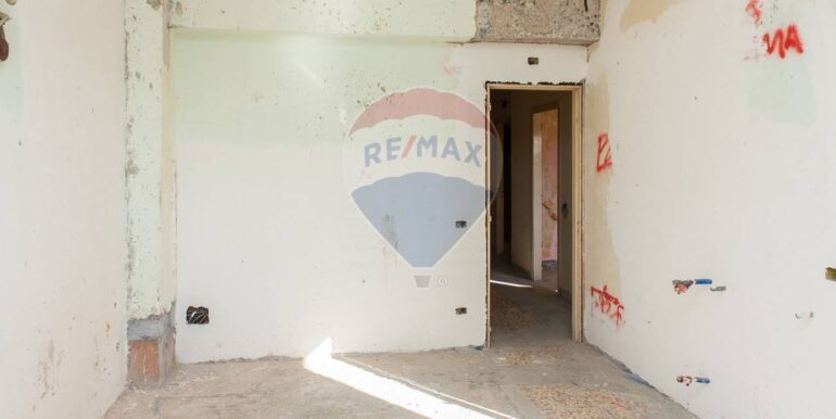 20251023194800-995692-16