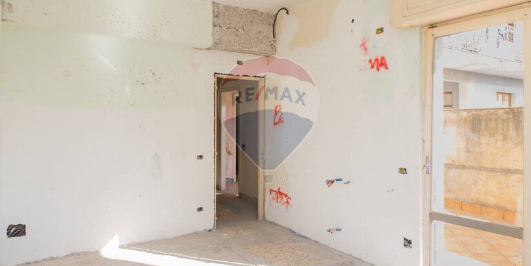 20251023194800-995692-17