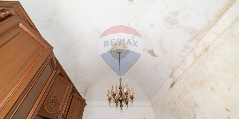 20251024130301-995873-18