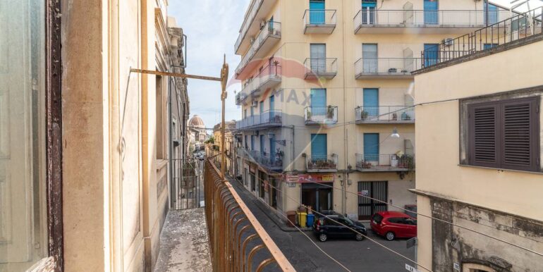 20251024130311-995873-21