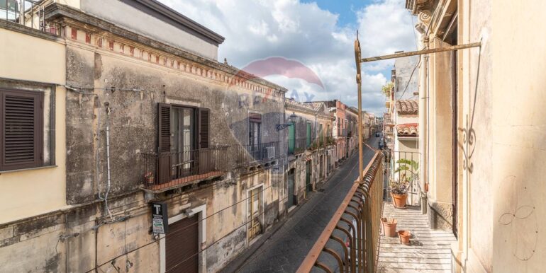 20251024130315-995873-22