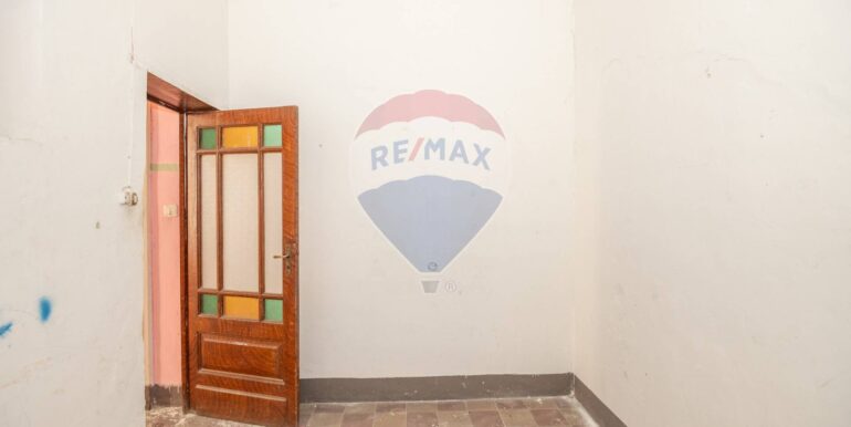 20251024192327-996012-10