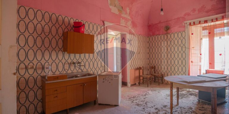 20251024192327-996012-13