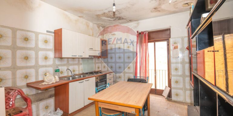 20251024192327-996012-14