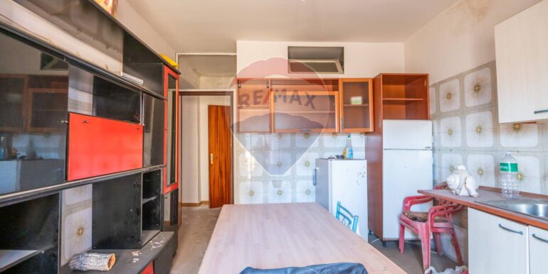 20251024192327-996012-15